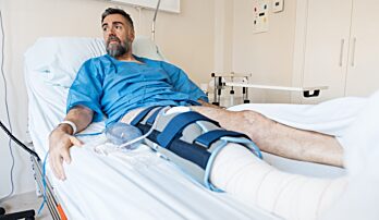 TEP kolene – co vás čeká při operaci i po ní